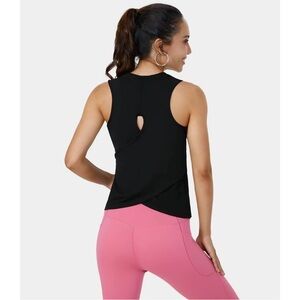 NWT Halara Cut Out Crossover Hem Solid Yoga Tank Top Activewear Size S